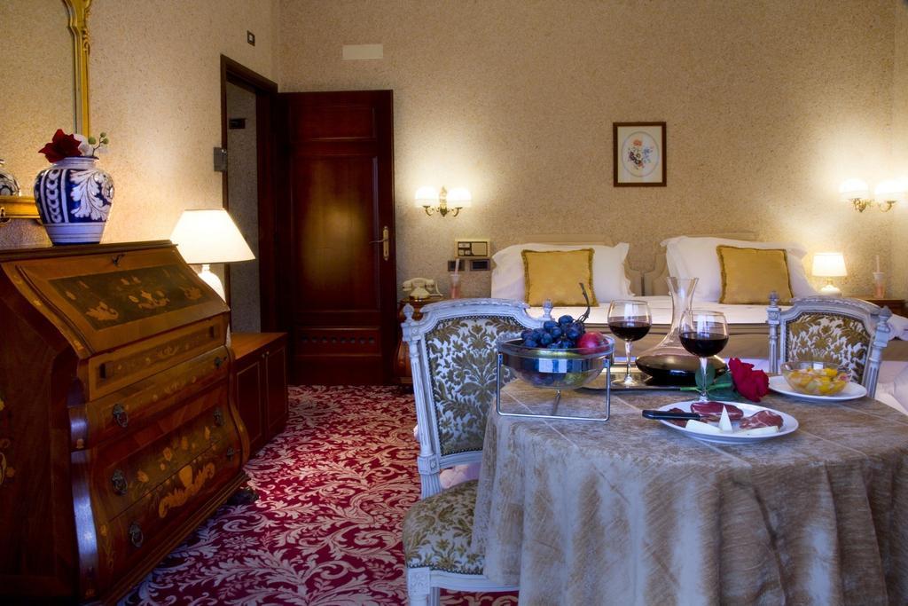 Grand Hotel Le Fonti К'янчіано-Терме Екстер'єр фото